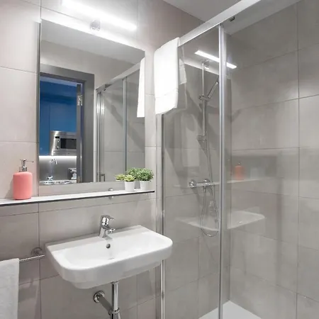 Residencia Universitaria Resa San Mames شقة *