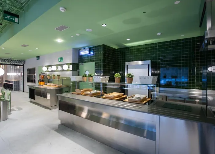 Residencia Universitaria Resa San Mames Бильбао