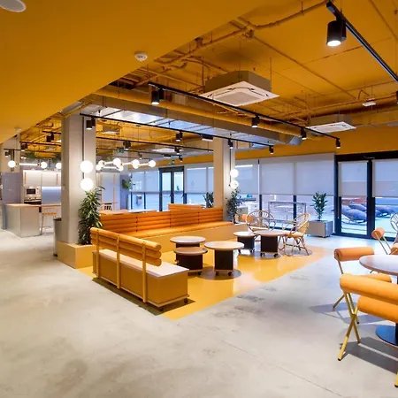 Residencia Universitaria Resa San Mames Apartman